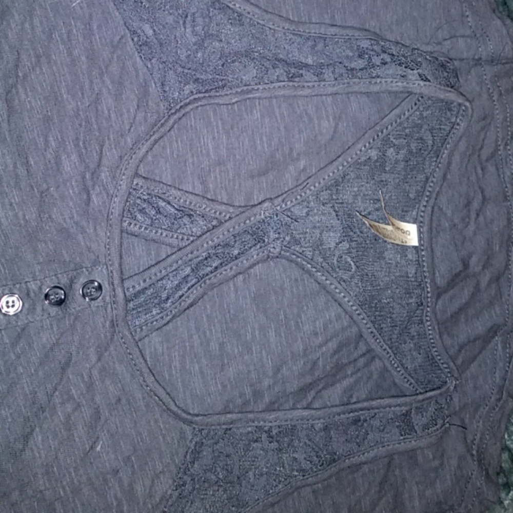 Tanktop - Picture 2 of 3